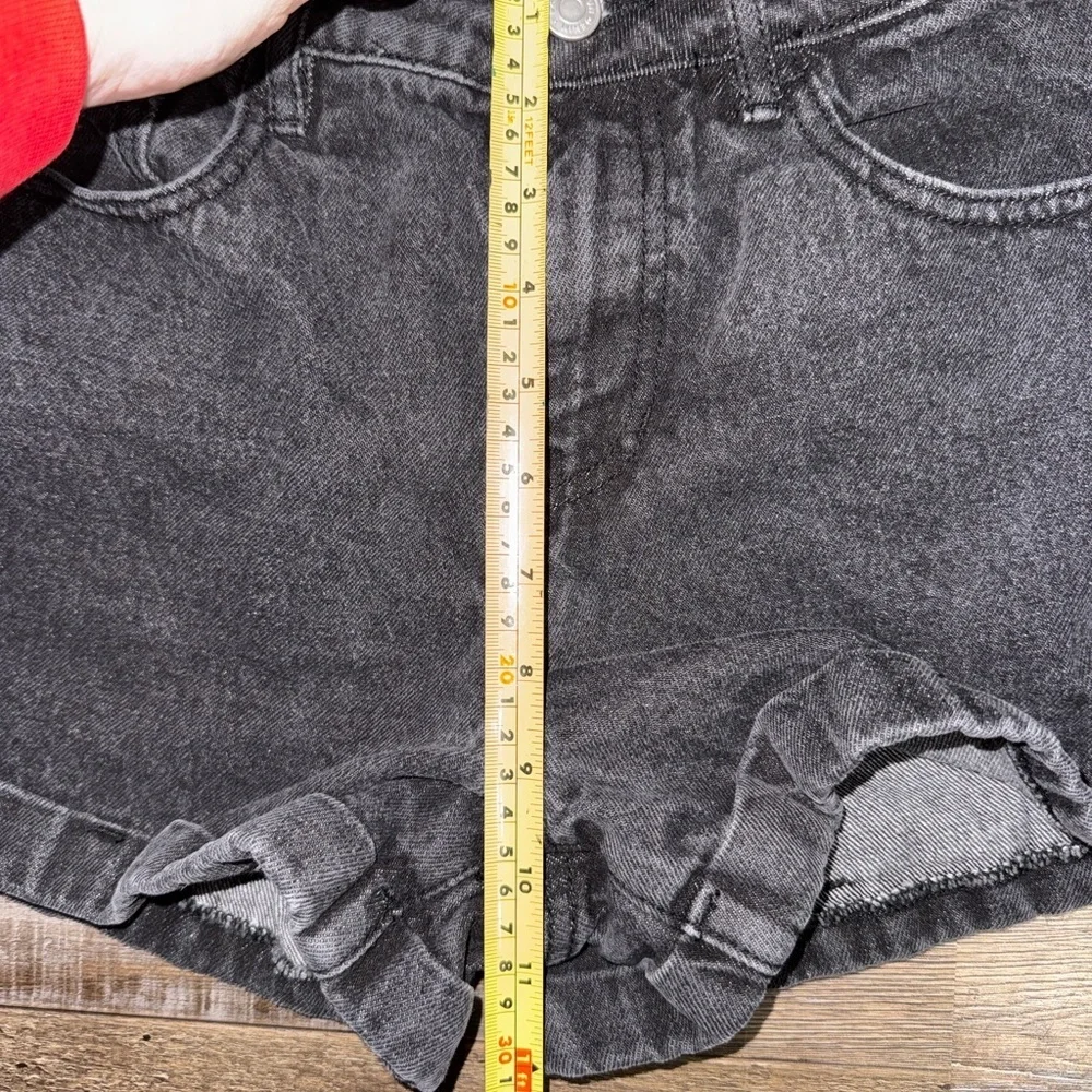 PacSun Mom Shorts Size 25 Black High Rise Denim Shorts